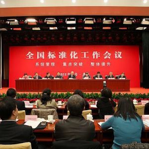 ֧��ƽ�ڶ���һ����ȫ���˜ʻ��������h��Ҫ��